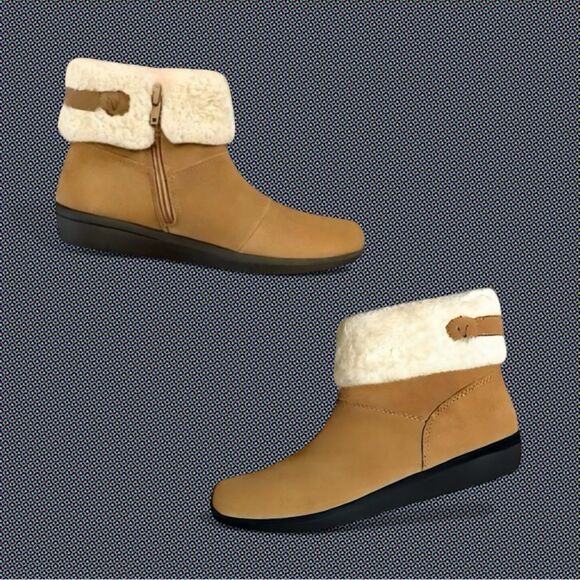 Vionic Magnolia Ruth Suede Bootie - Picture 12 of 16